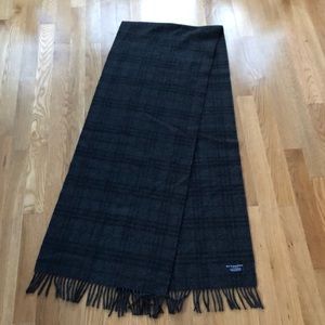 Authentic Burberry Men’s scarf
